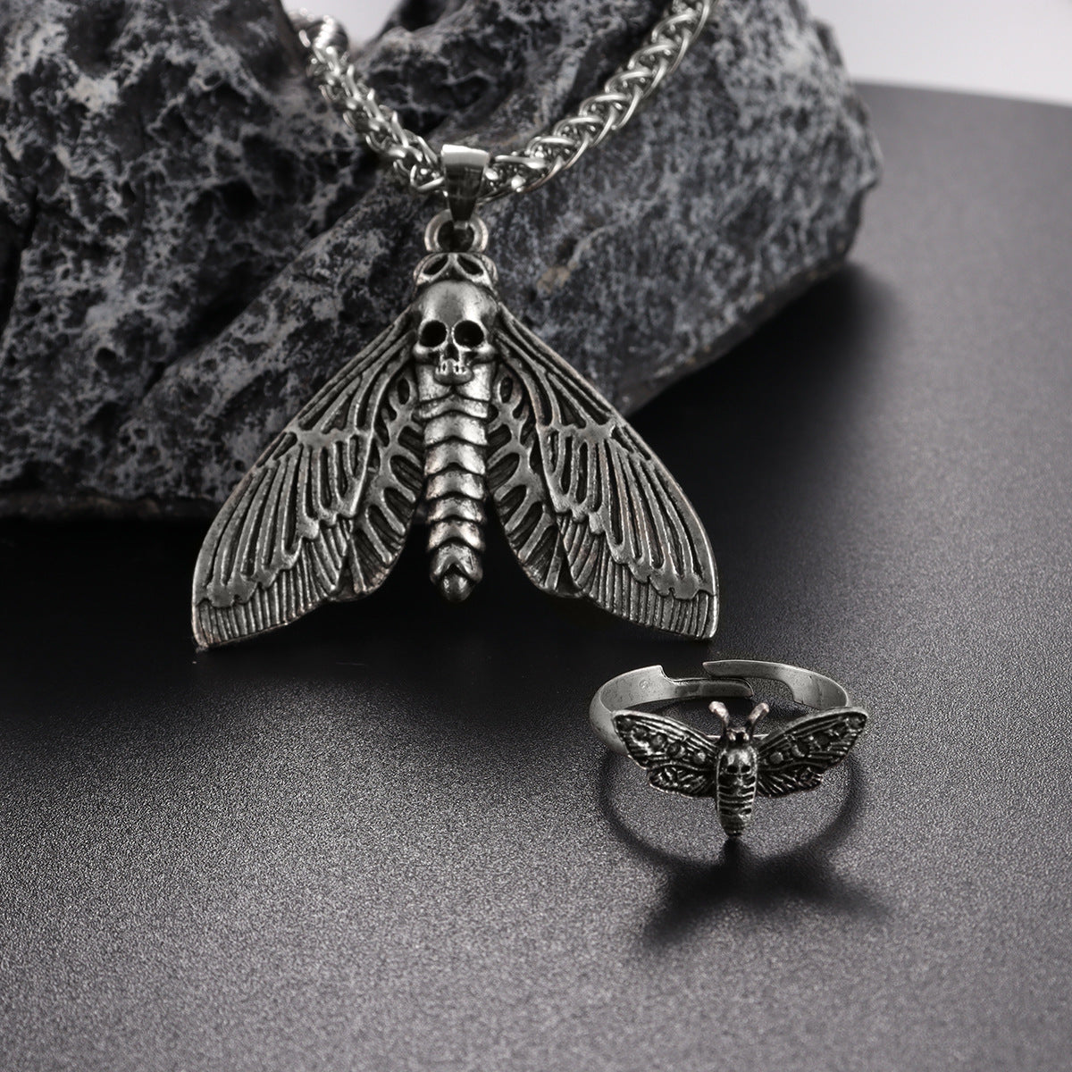 Vintage Skull Moth Necklace - Retro Animal Pendant
