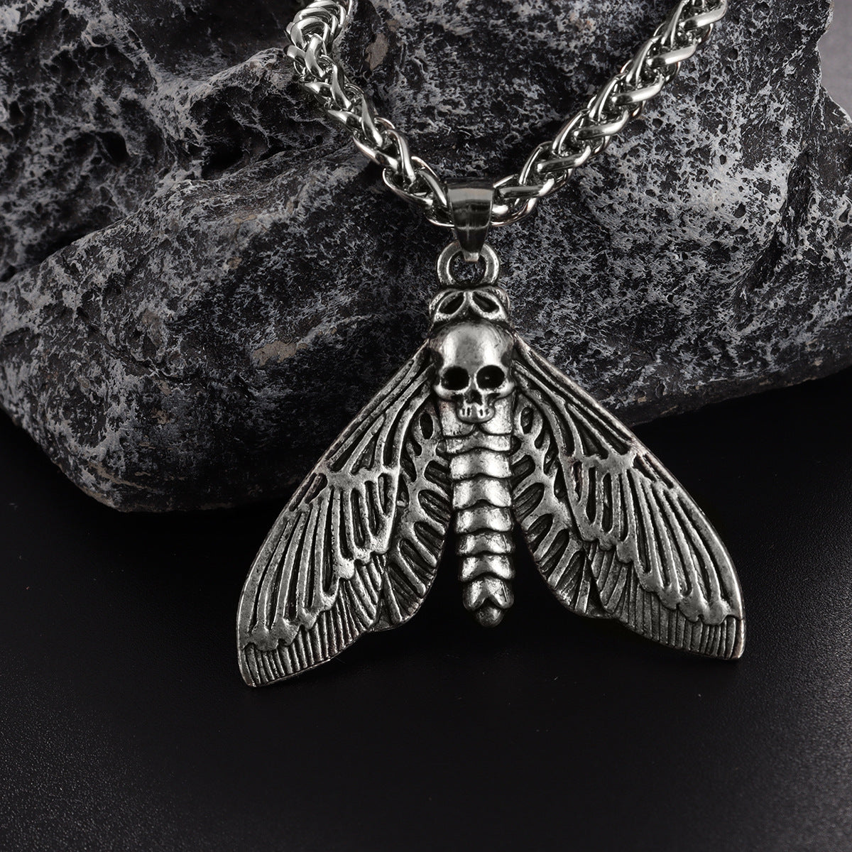 Vintage Skull Moth Necklace - Retro Animal Pendant